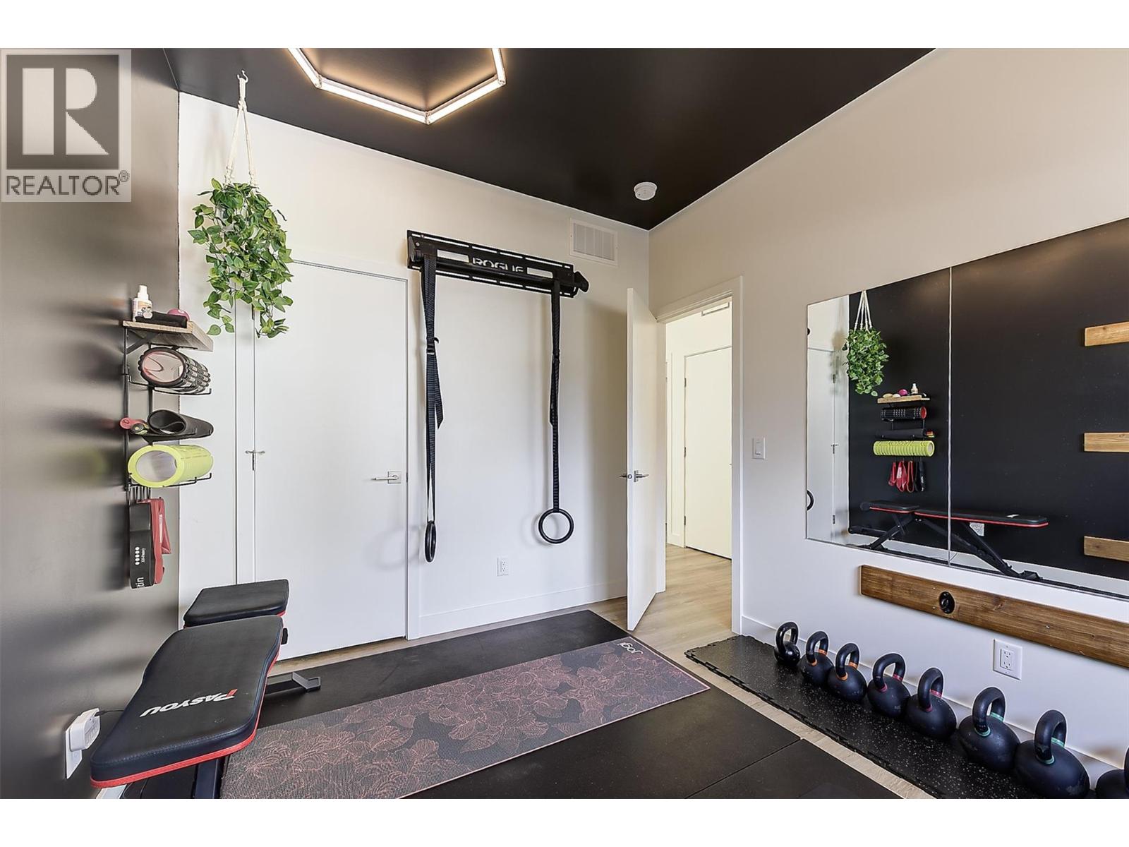 4 845 Lawson Avenue, Kelowna