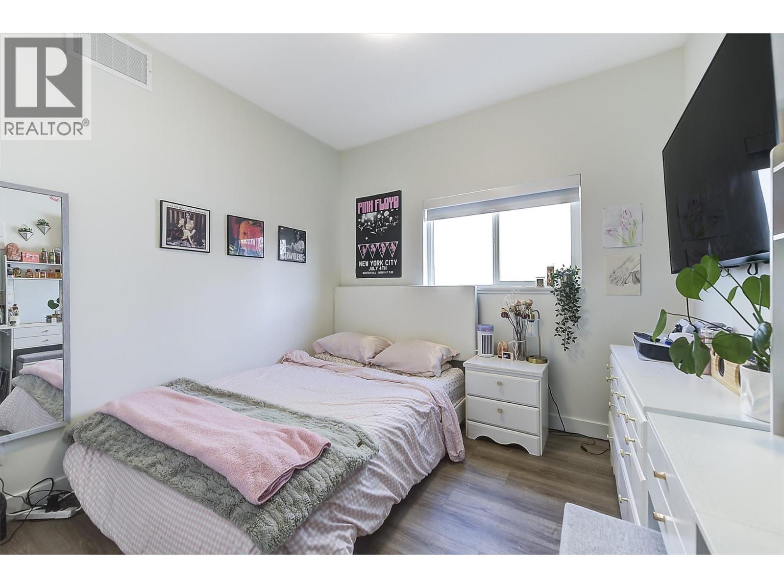 4 845 Lawson Avenue, Kelowna