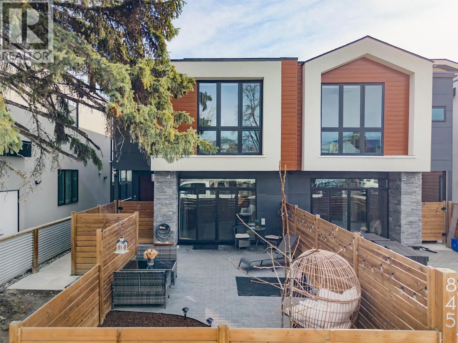 4 845 Lawson Avenue, Kelowna