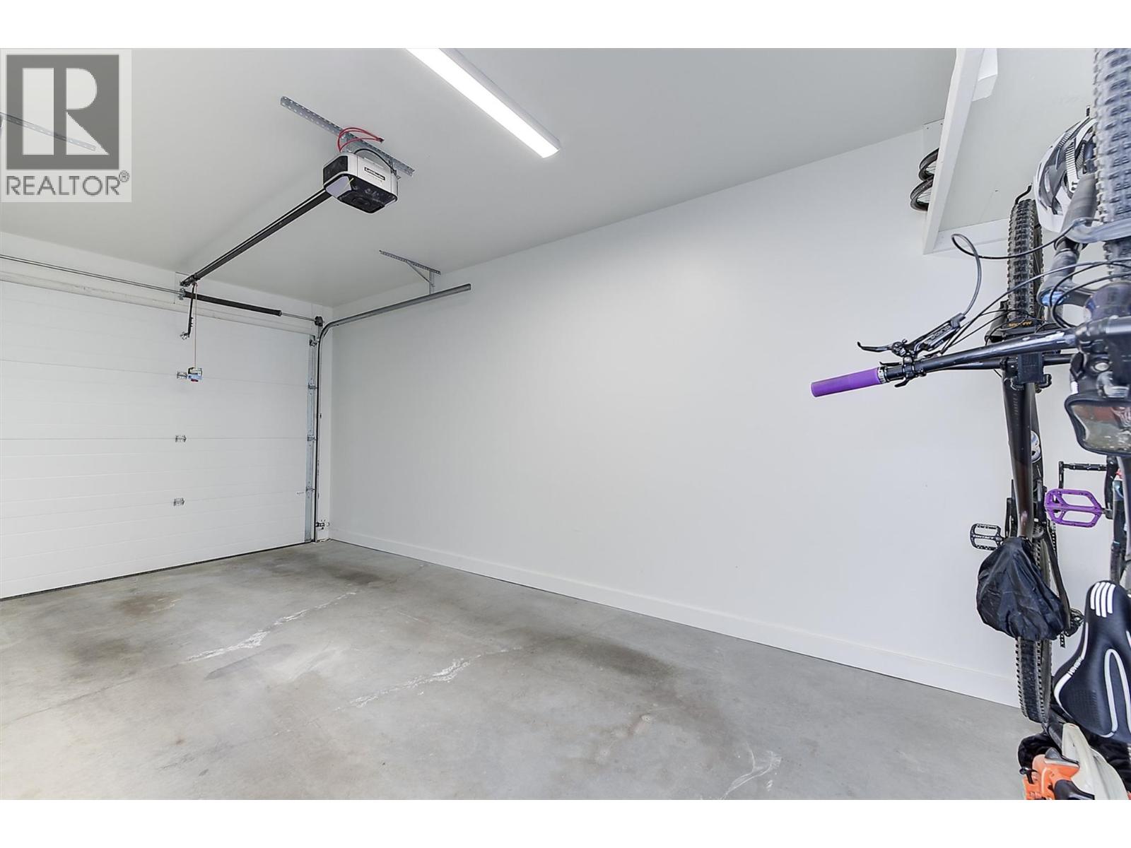 4 845 Lawson Avenue, Kelowna