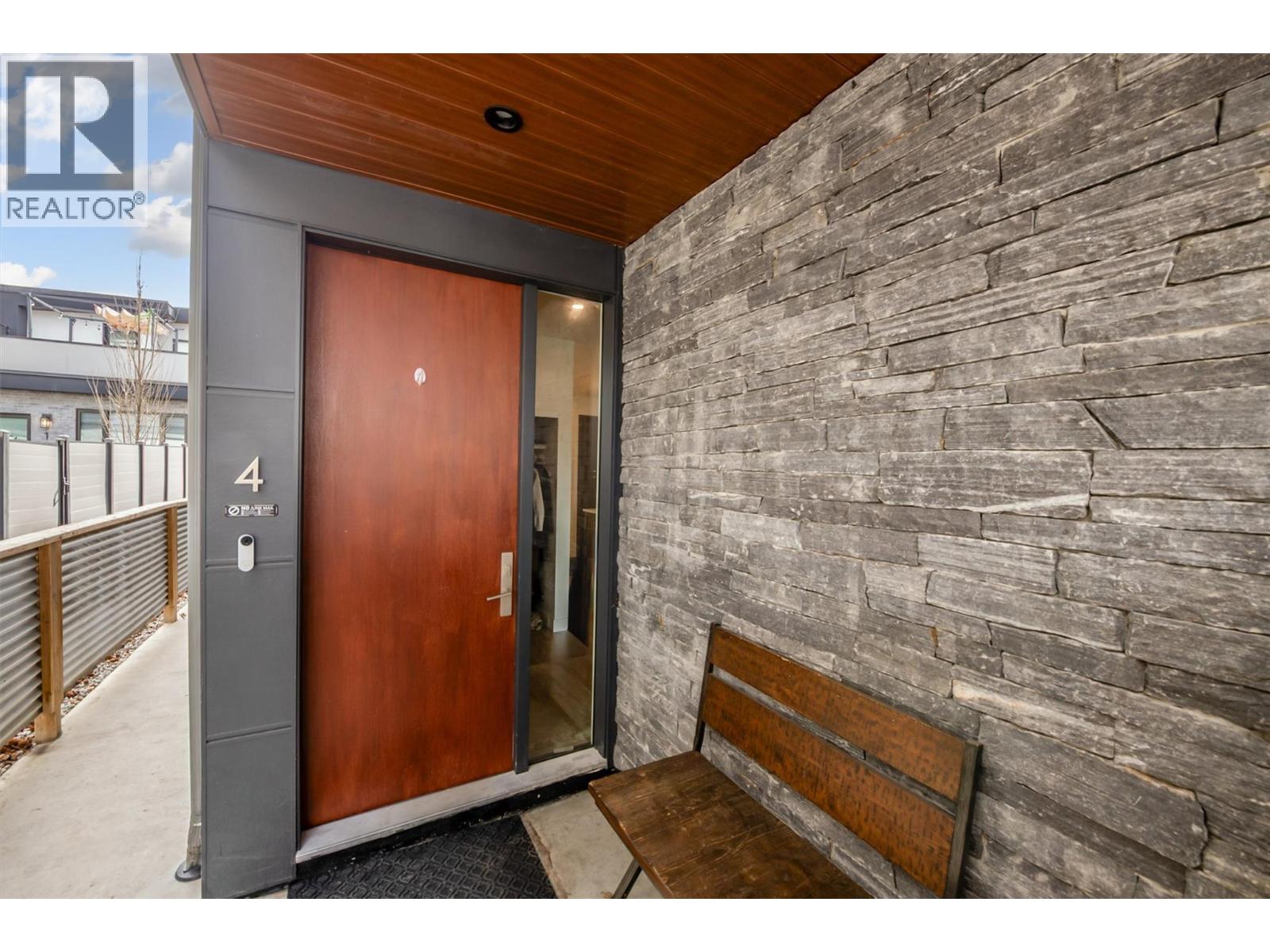 4 845 Lawson Avenue, Kelowna