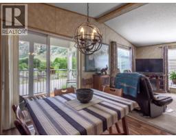 1340 Hwy 3a Highway Unit# 13, Keremeos, BC V0X1N4 Photo 11