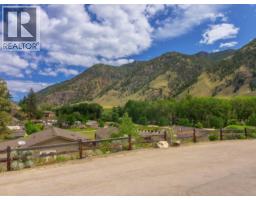 1340 Hwy 3a Highway Unit# 13, Keremeos, BC V0X1N4 Photo 15