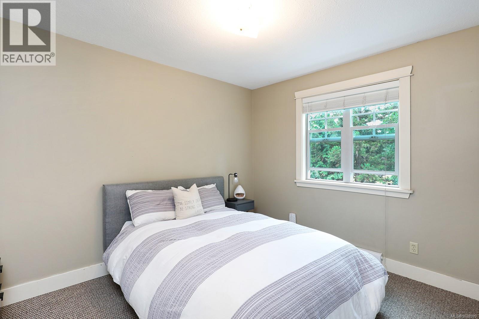 3775 ROY CREEK RD - 24