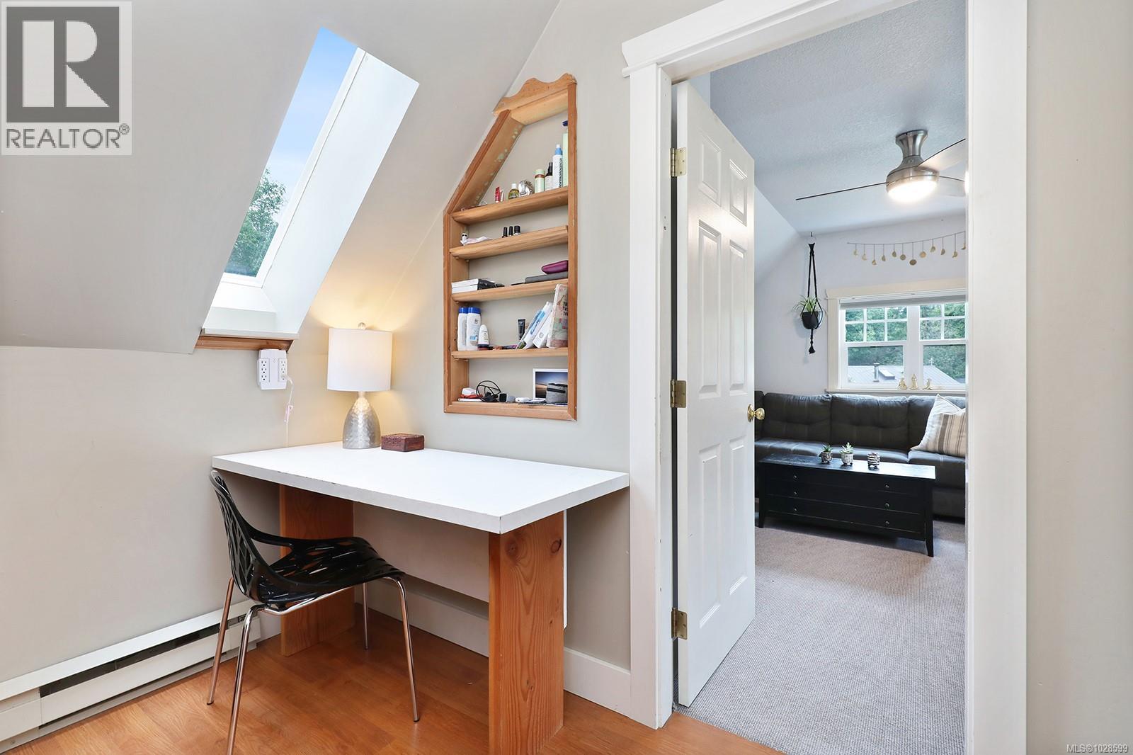 3775 ROY CREEK RD - 27