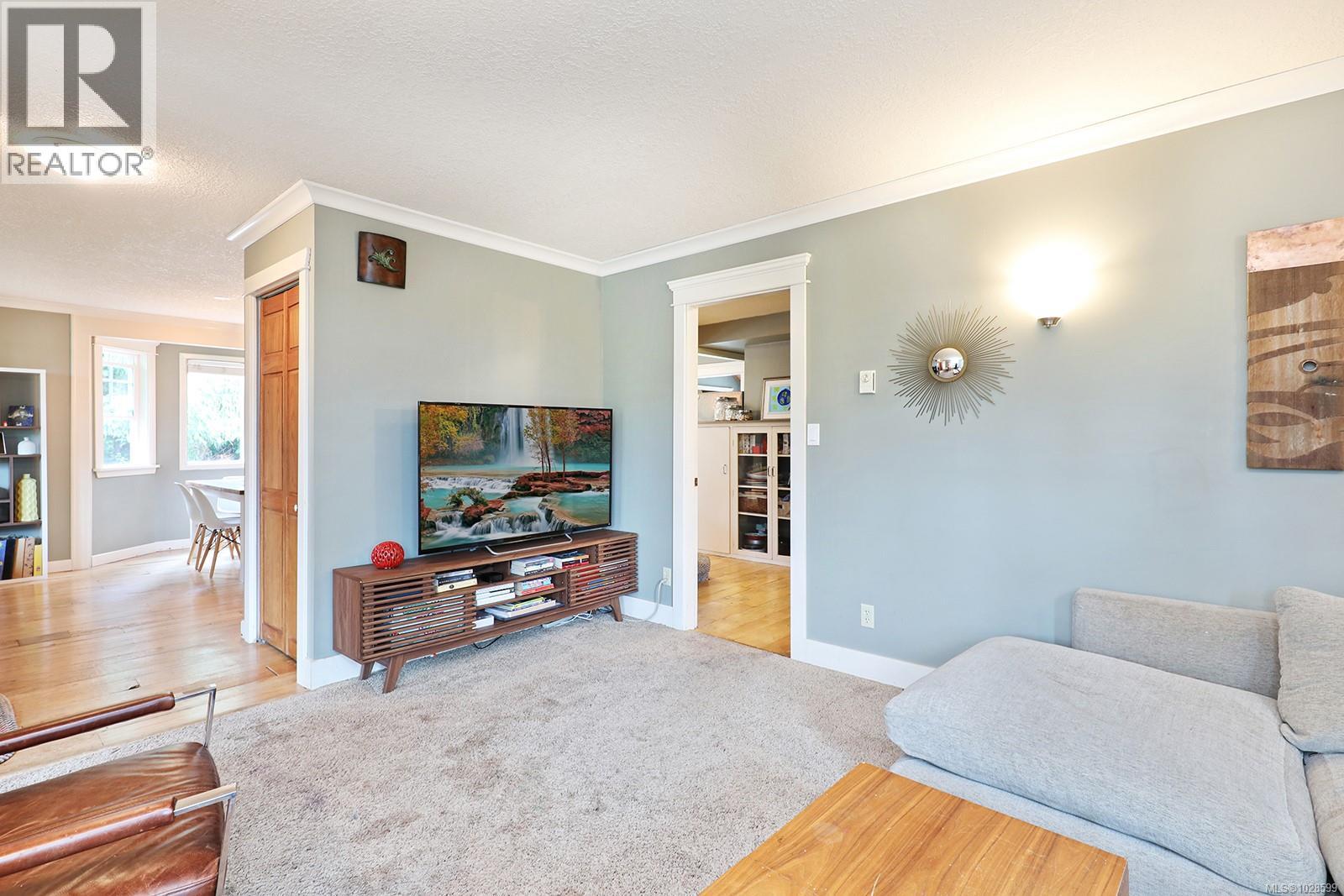 3775 ROY CREEK RD - 31