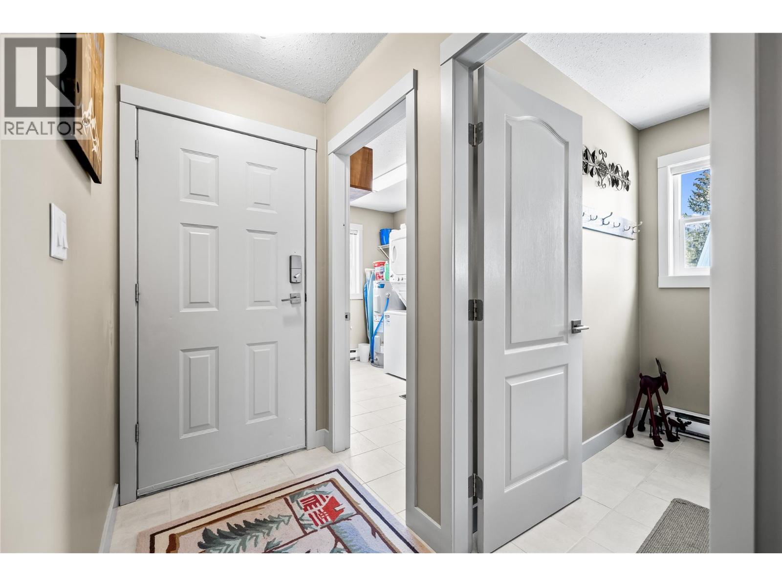 4857 Snow Pines Road, Big White