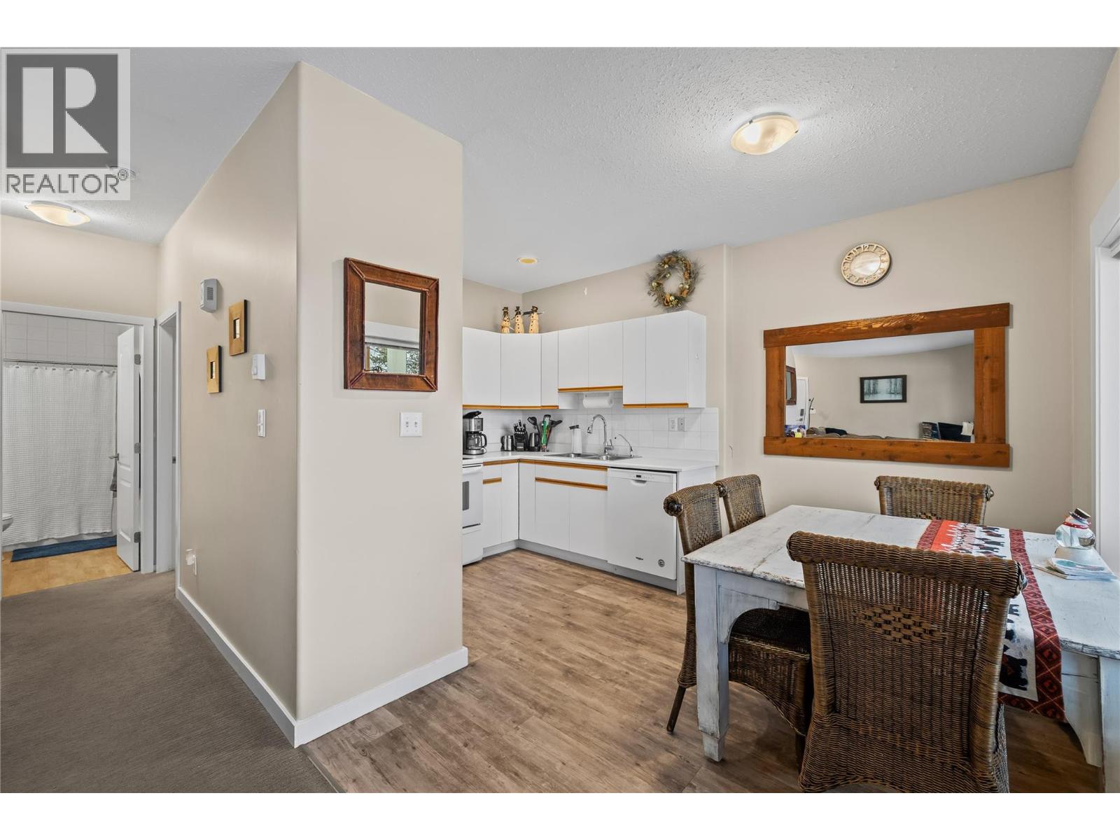 4857 Snow Pines Road - 40