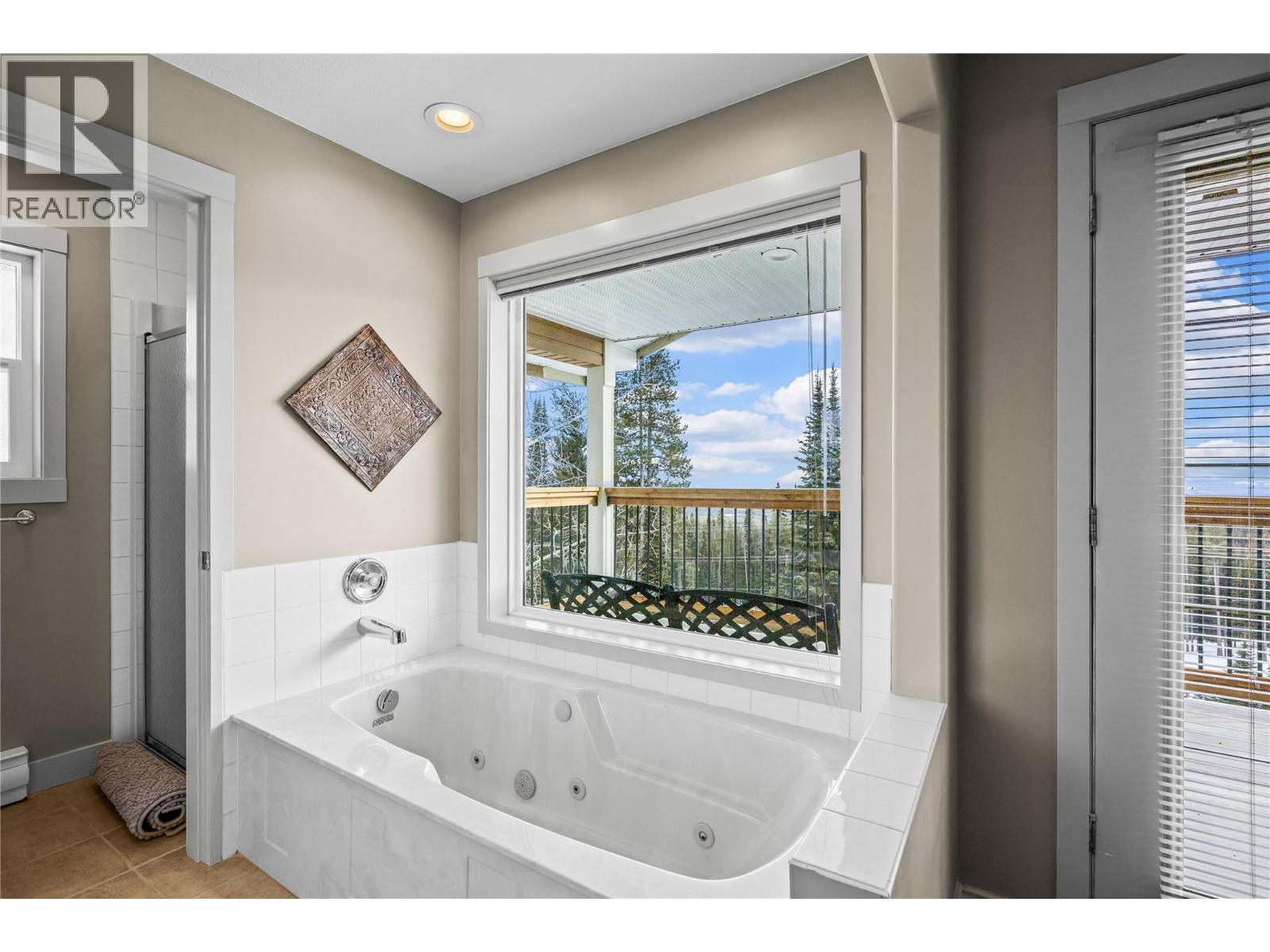 4857 Snow Pines Road, Big White