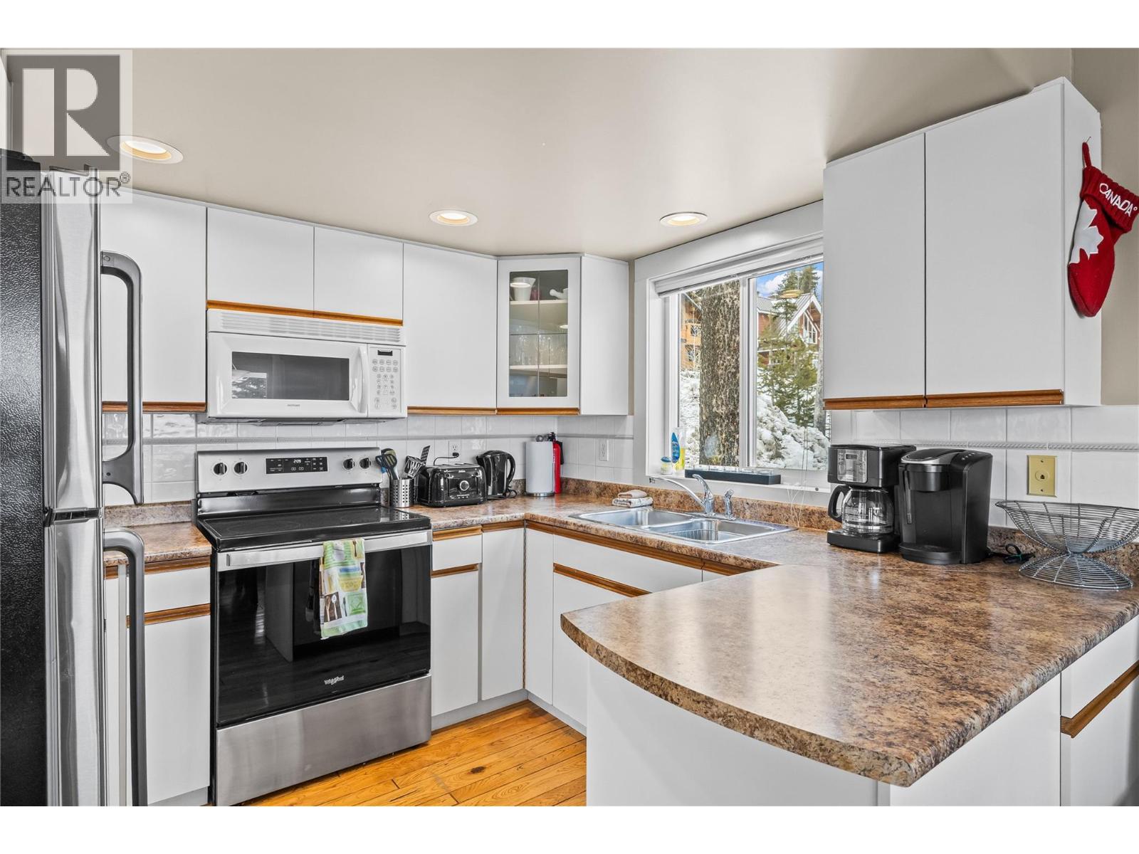 4857 Snow Pines Road, Big White