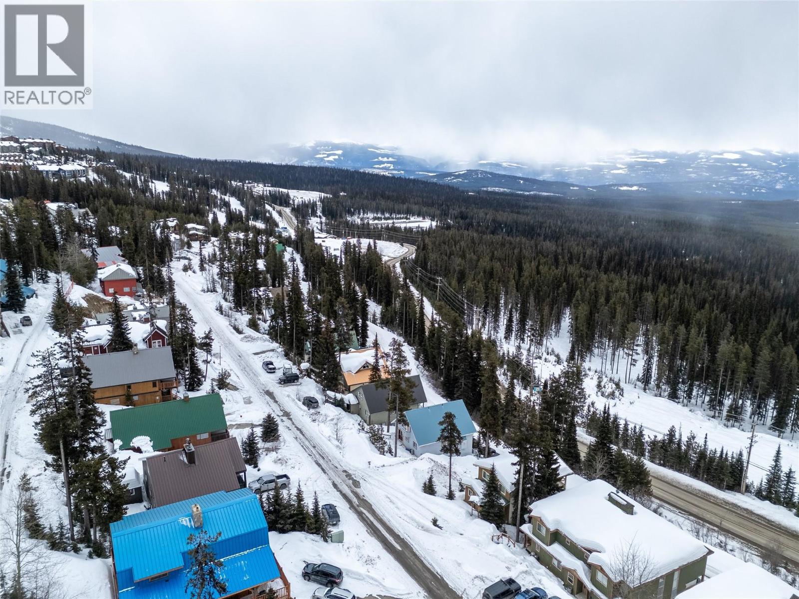 4857 Snow Pines Road, Big White