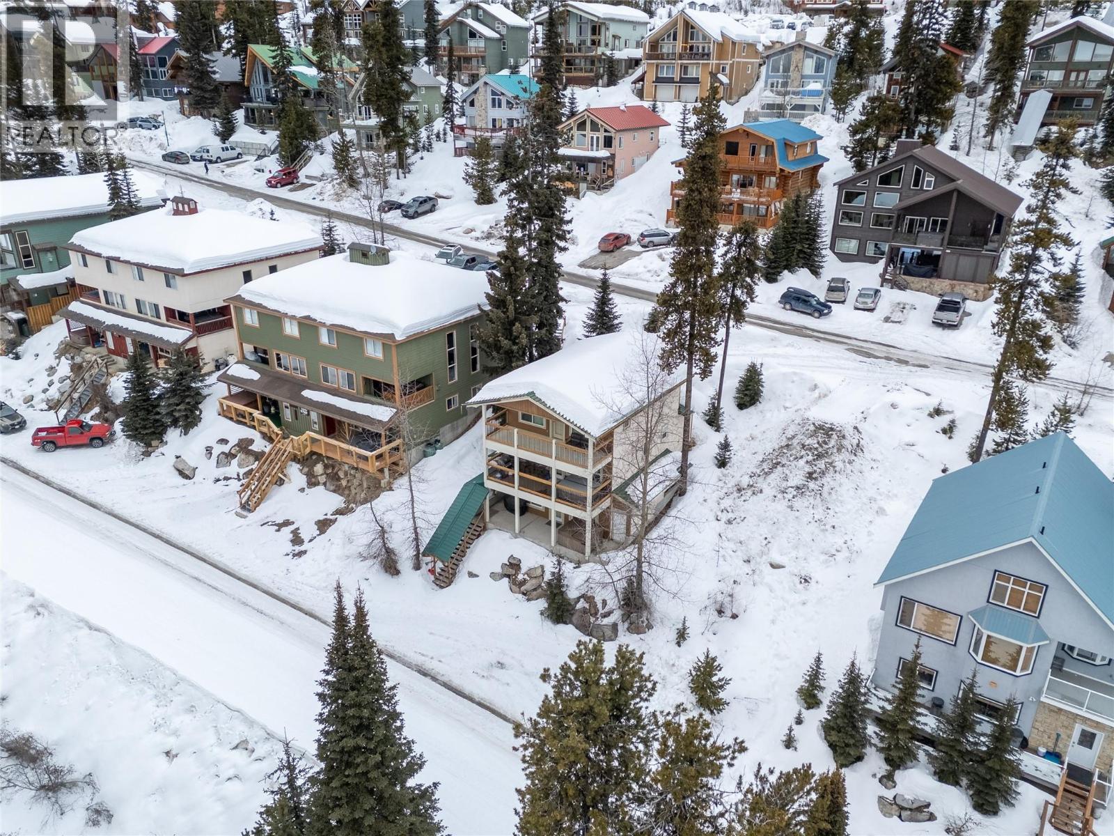 4857 Snow Pines Road, Big White