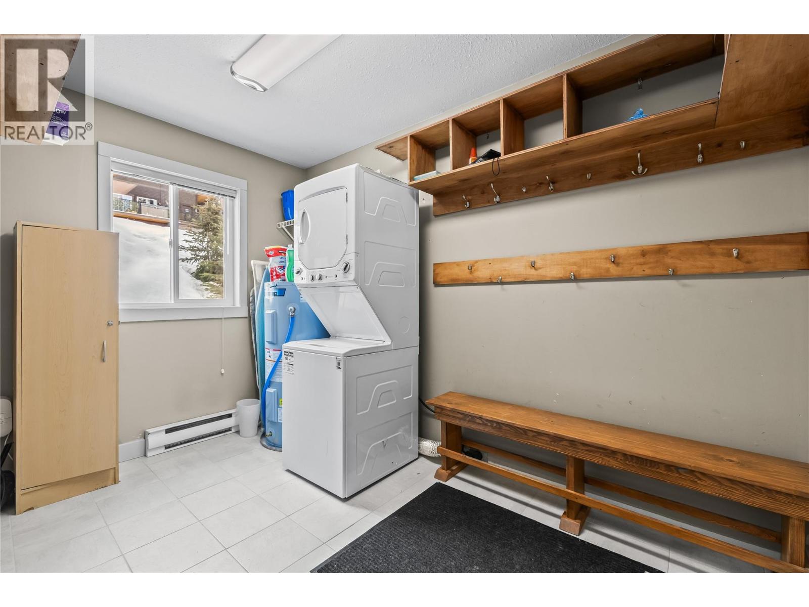 4857 Snow Pines Road, Big White