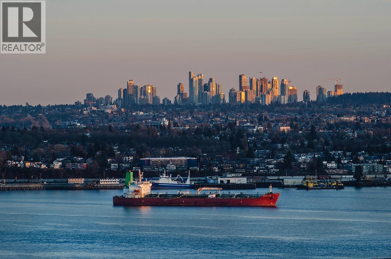 2601 120 W 2ND STREET, North Vancouver