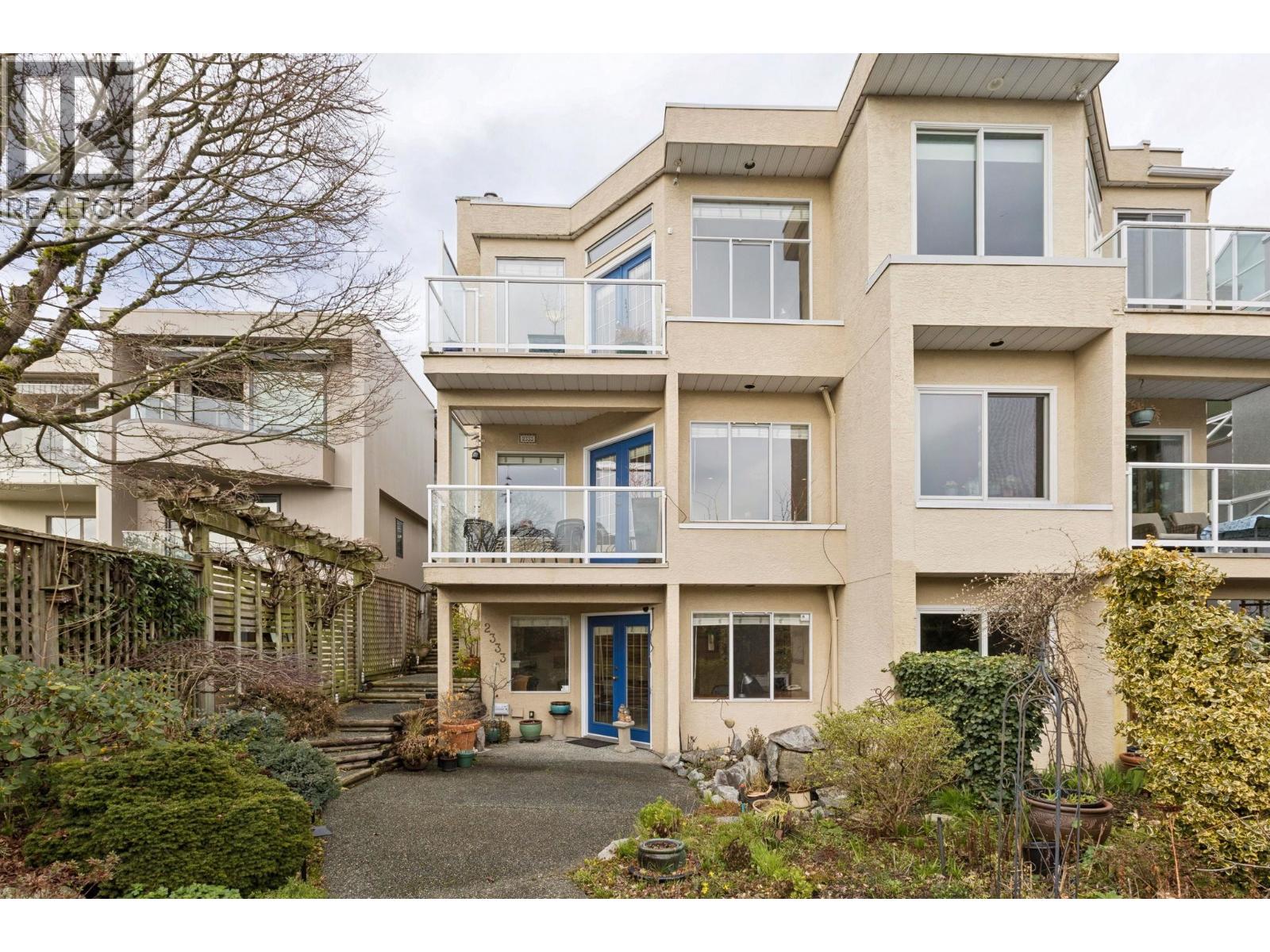 2333 BELLEVUE AVENUE, West Vancouver