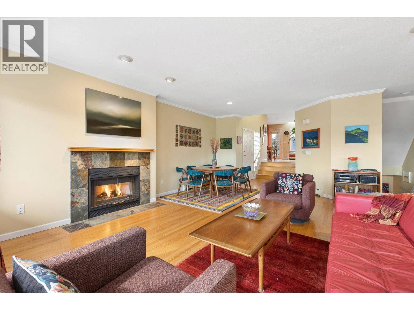 2333 BELLEVUE AVENUE, West Vancouver