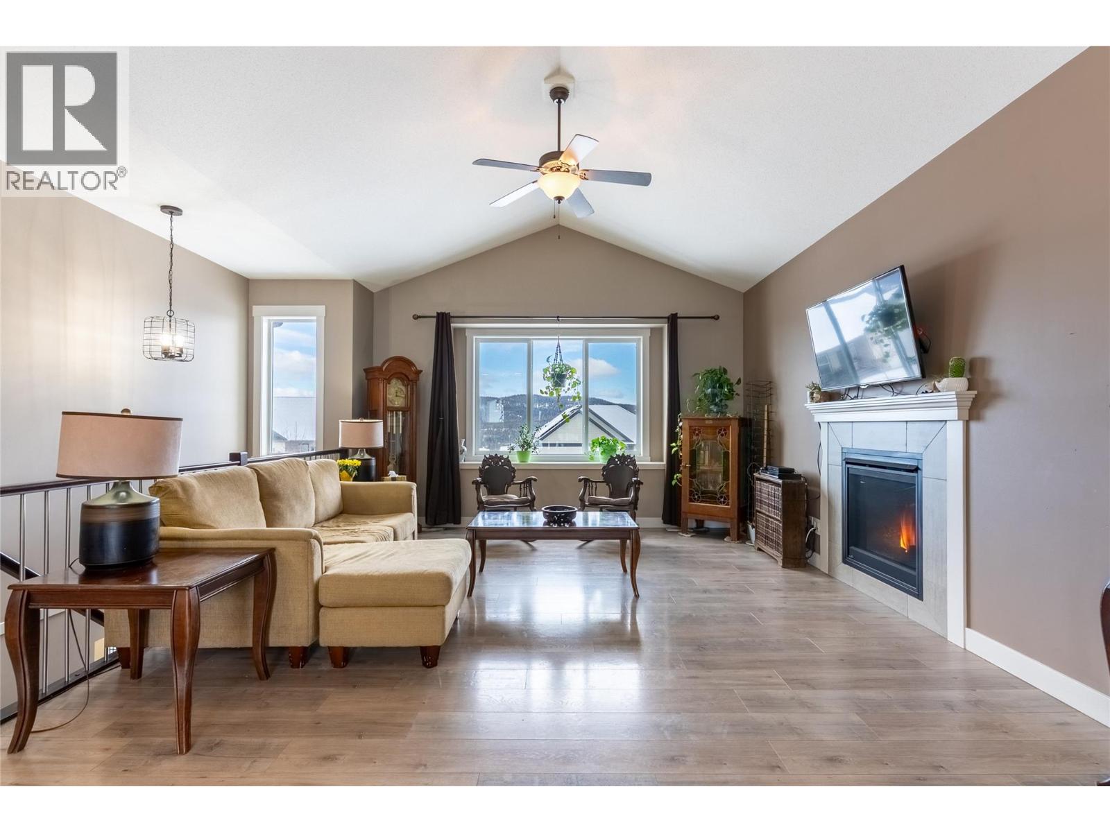 425 ARALIA Place, Logan Lake