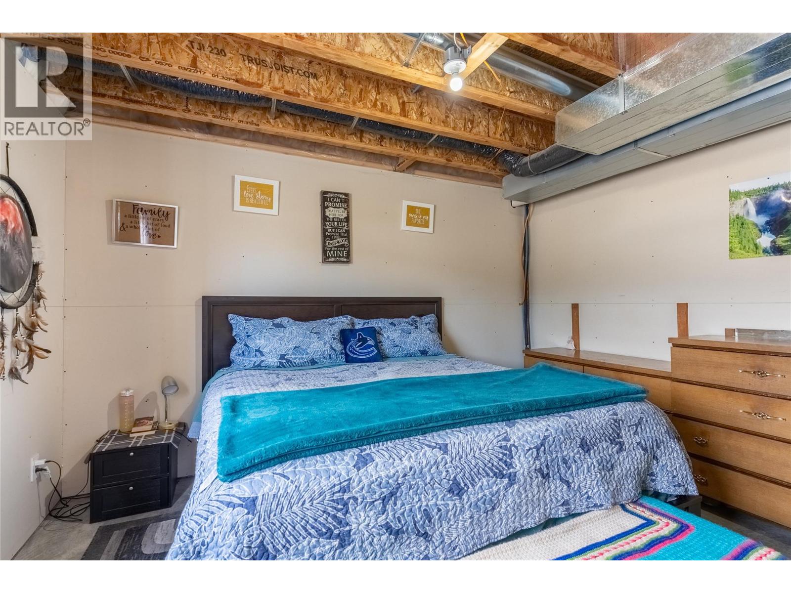 425 ARALIA Place, Logan Lake