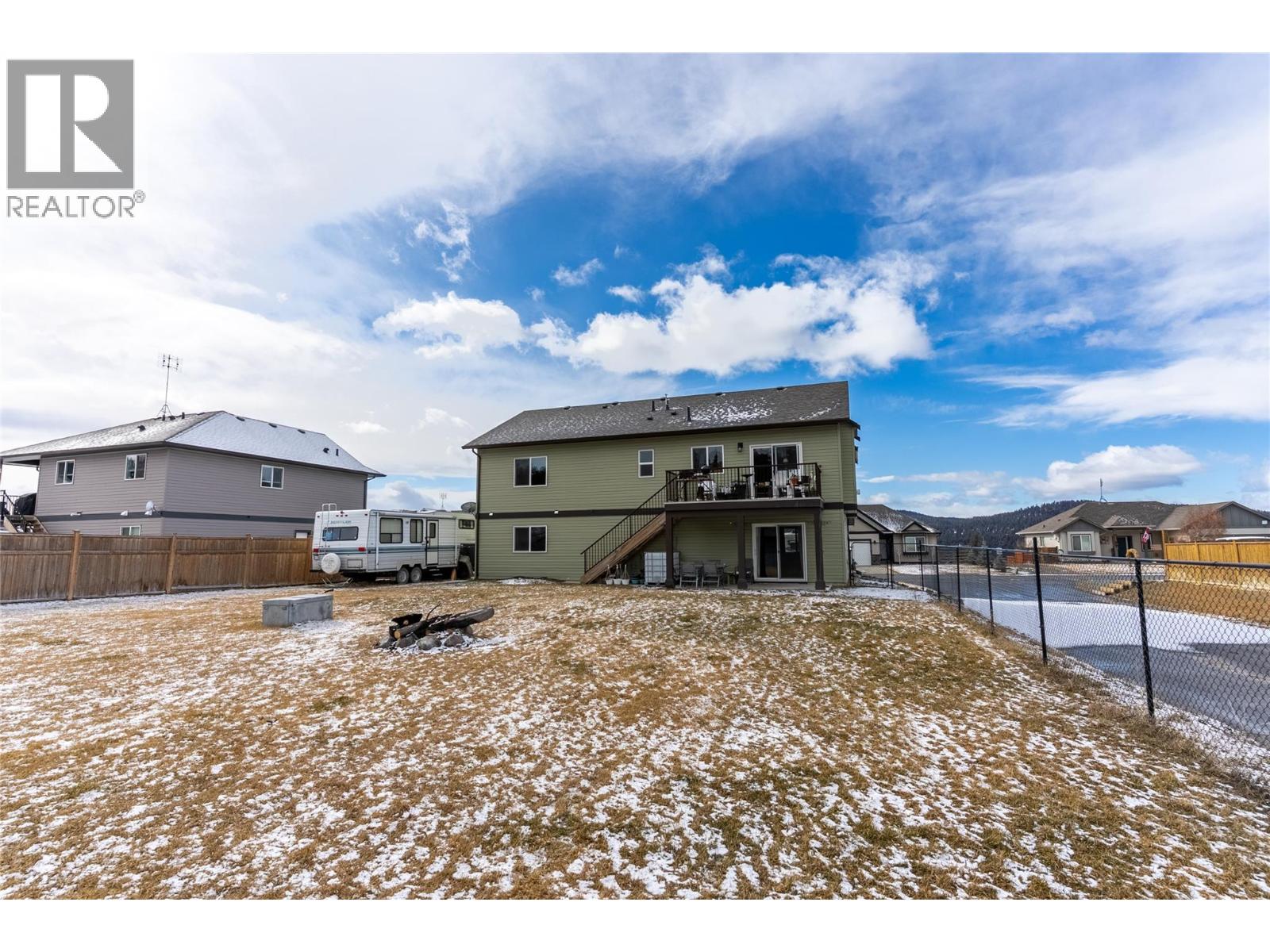 425 ARALIA Place, Logan Lake
