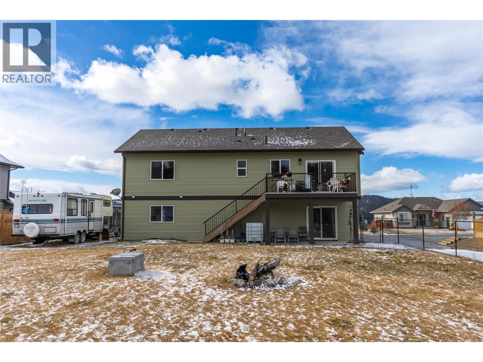 425 ARALIA Place, Logan Lake