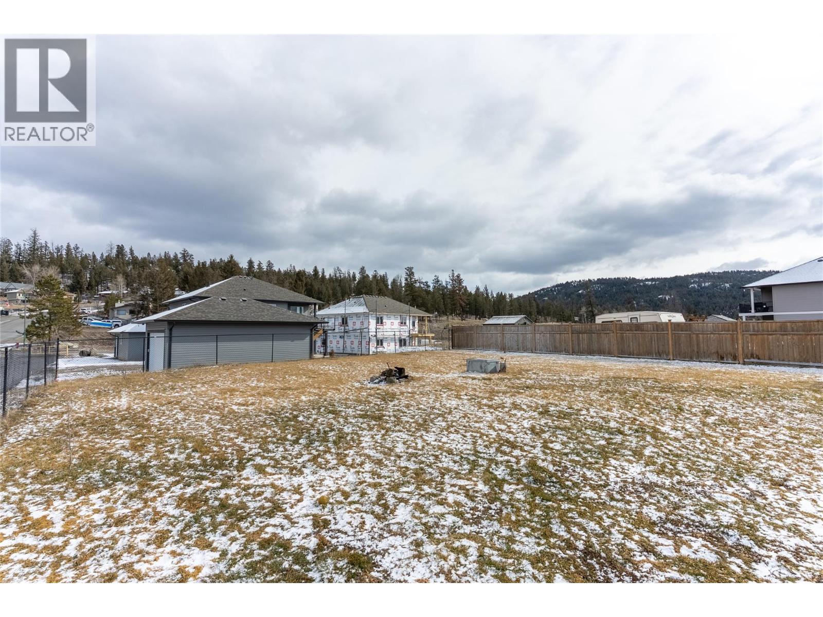 425 ARALIA Place, Logan Lake