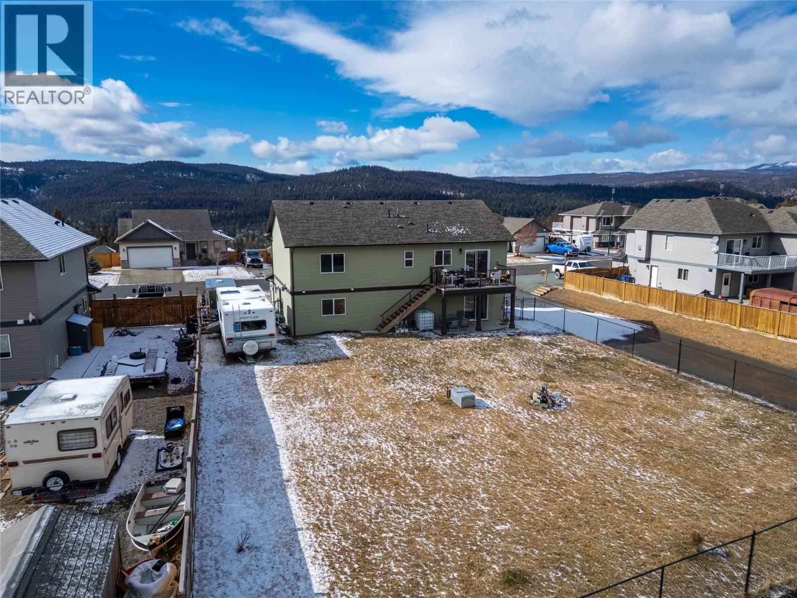 425 ARALIA Place, Logan Lake