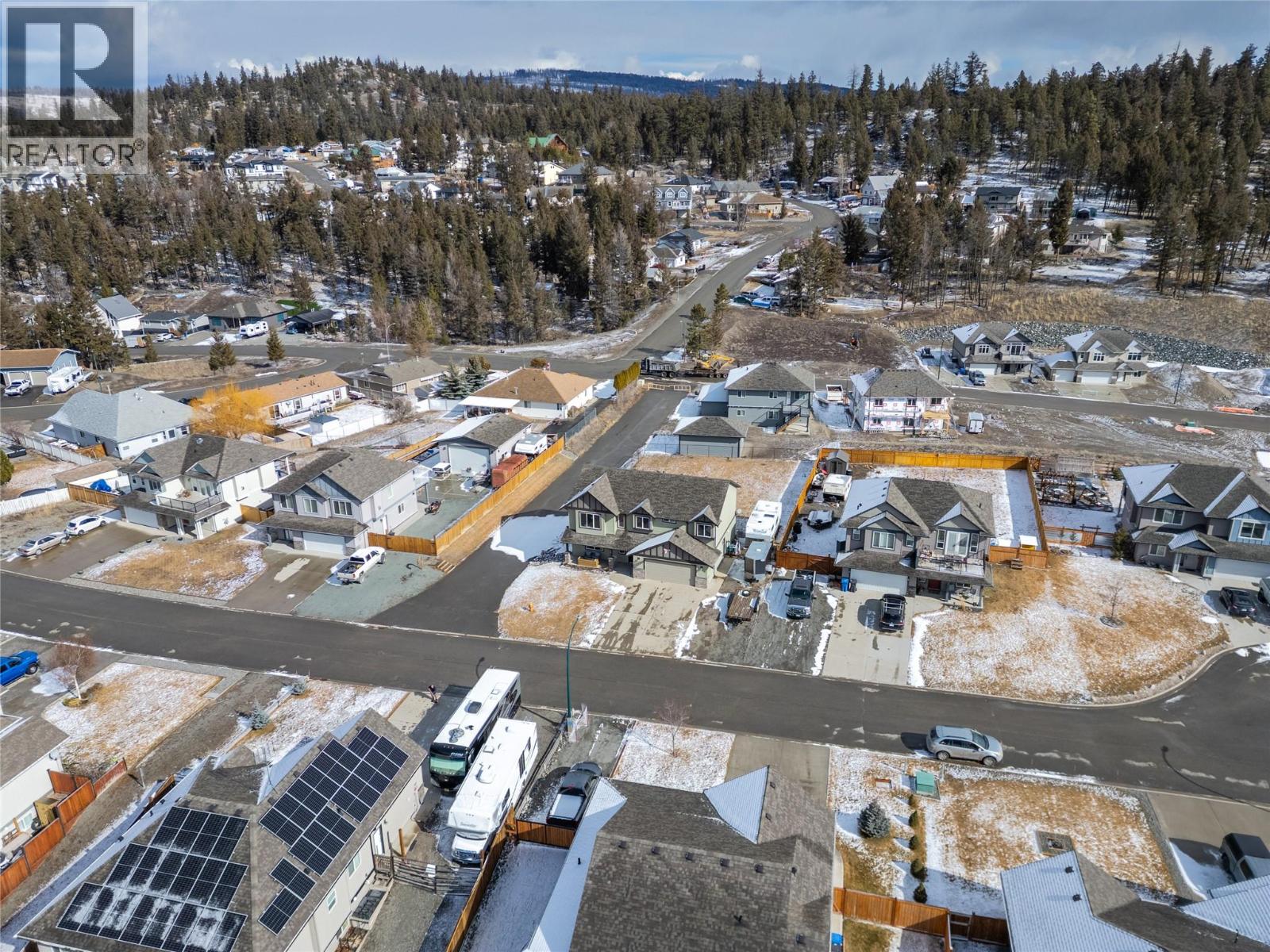 425 ARALIA Place, Logan Lake