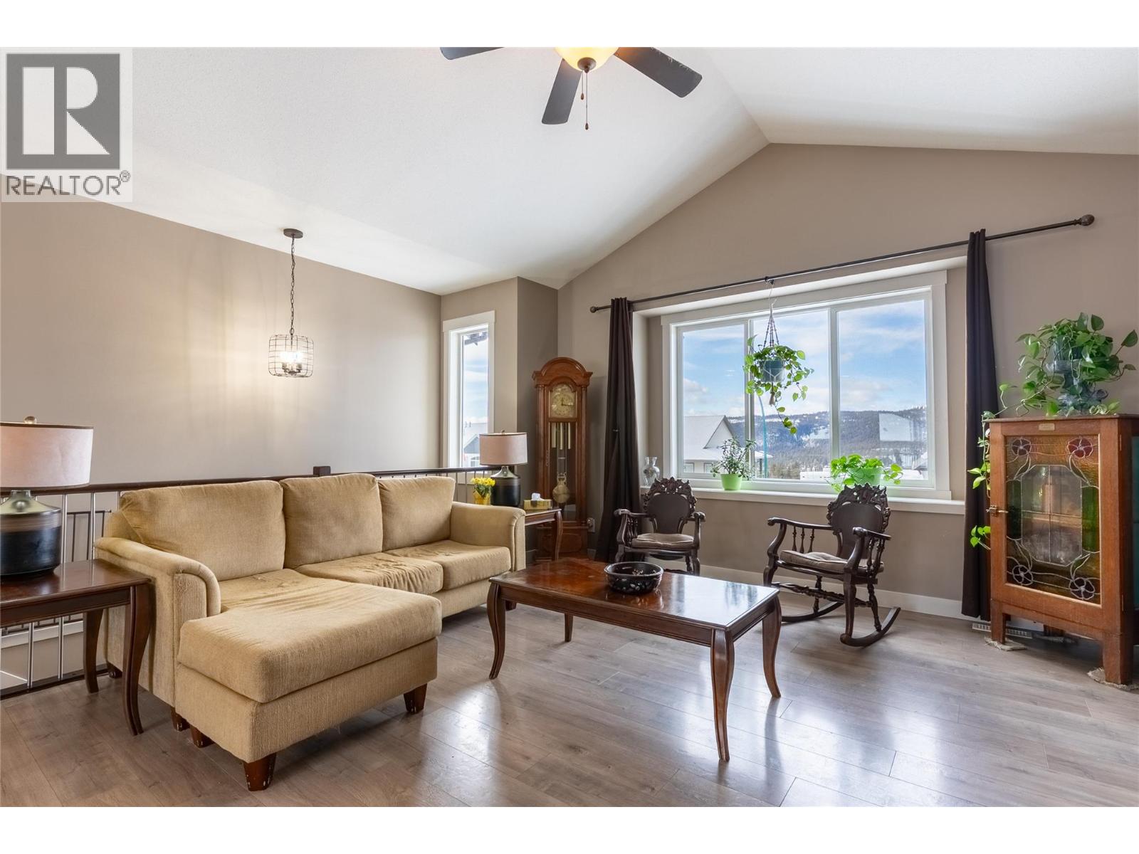 425 ARALIA Place, Logan Lake