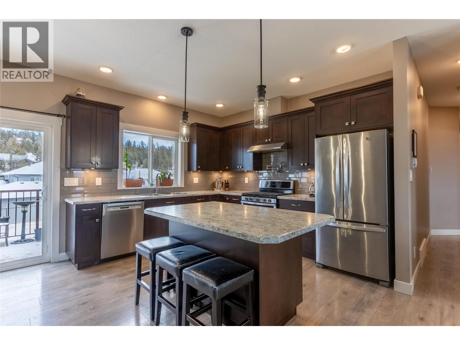 425 ARALIA Place, Logan Lake