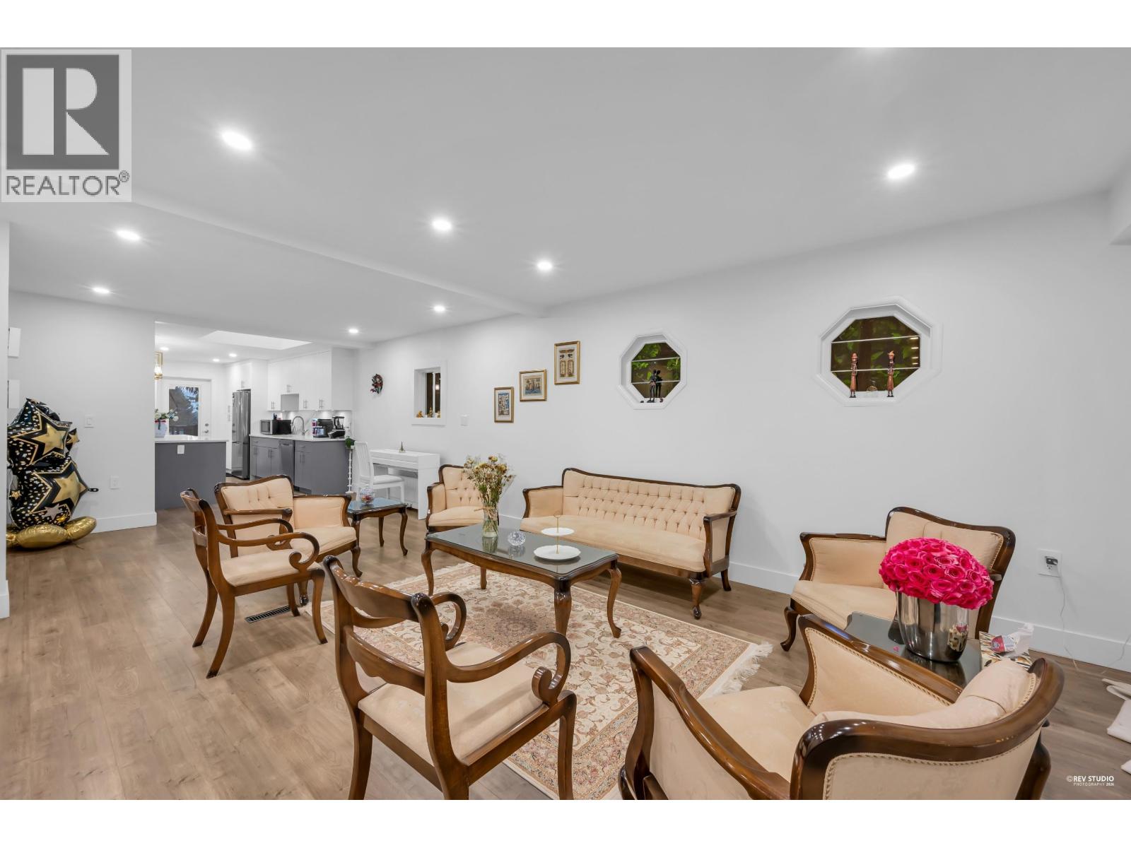 1249 DORAN ROAD, North Vancouver