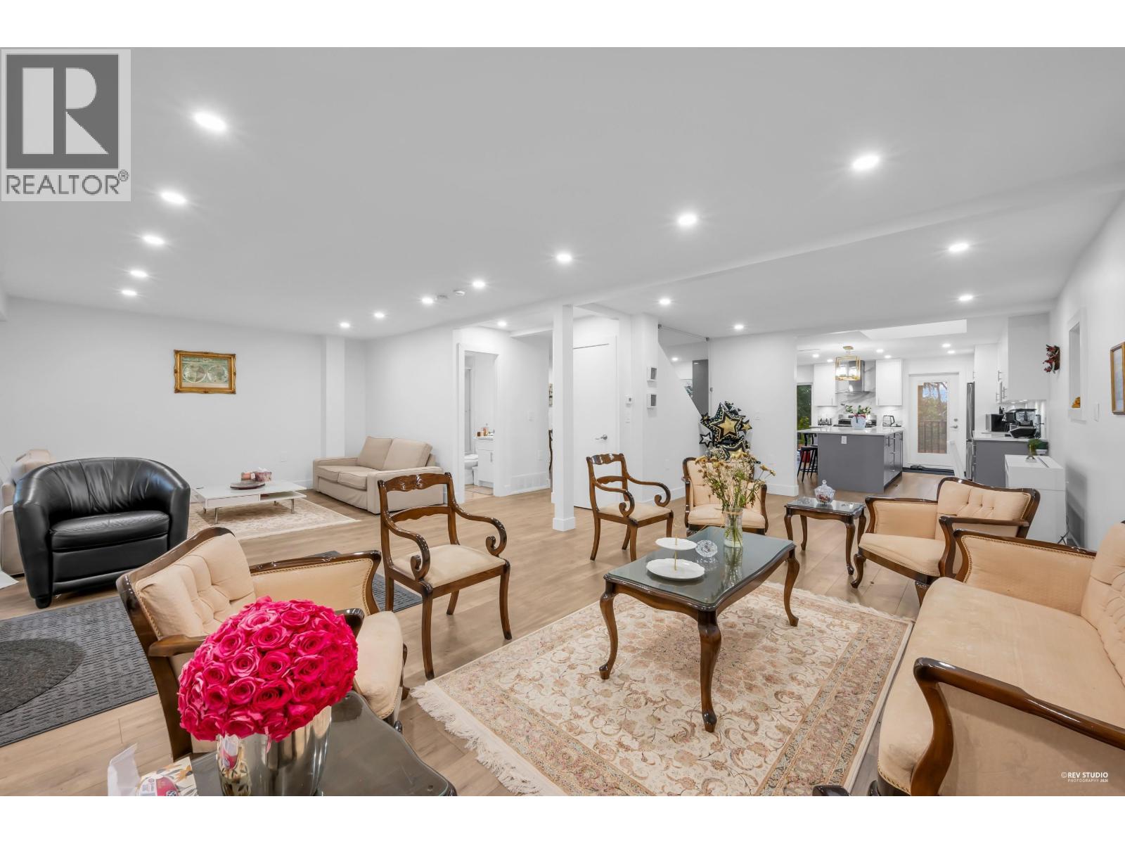 1249 DORAN ROAD, North Vancouver