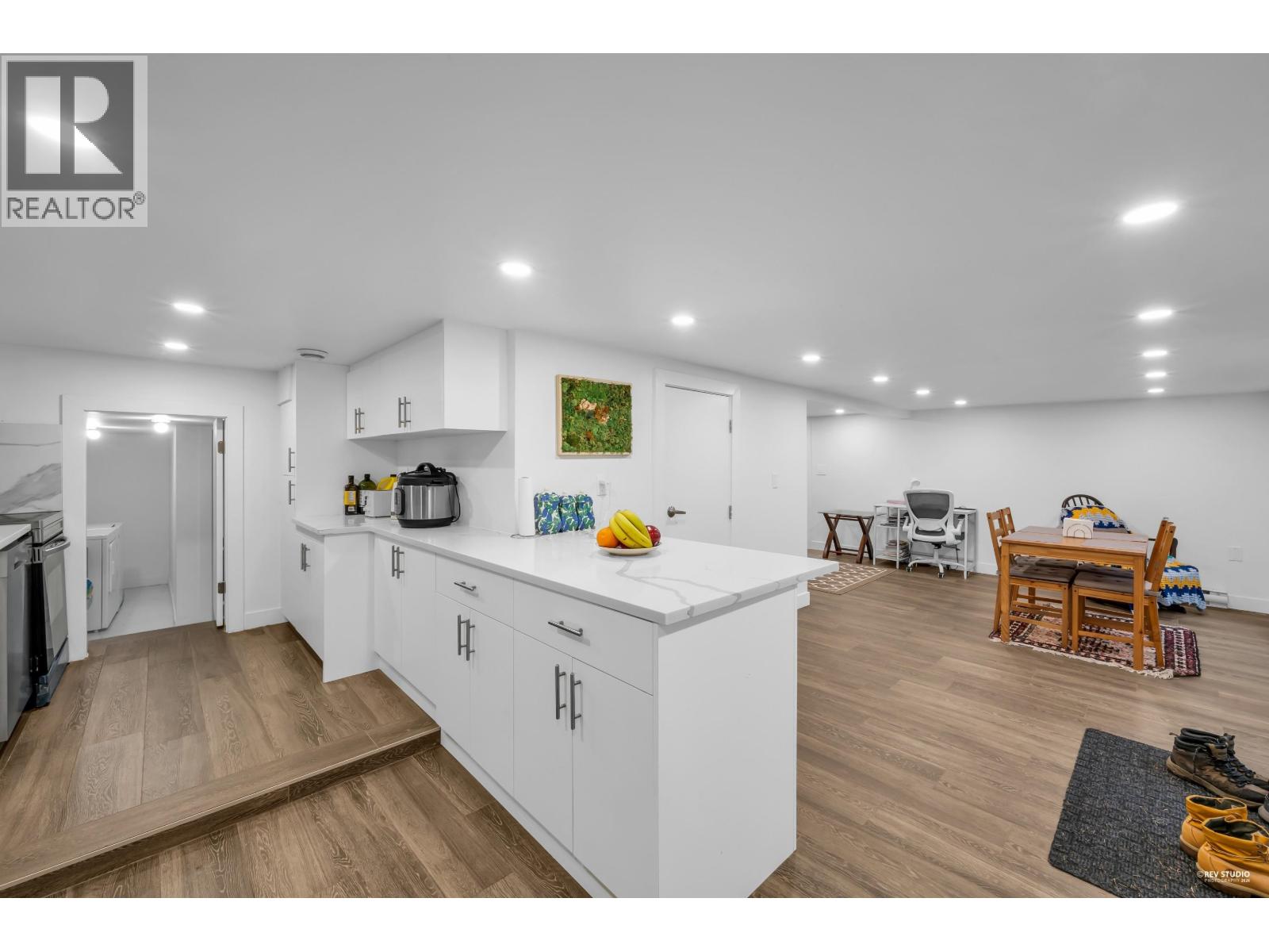 1249 DORAN ROAD, North Vancouver