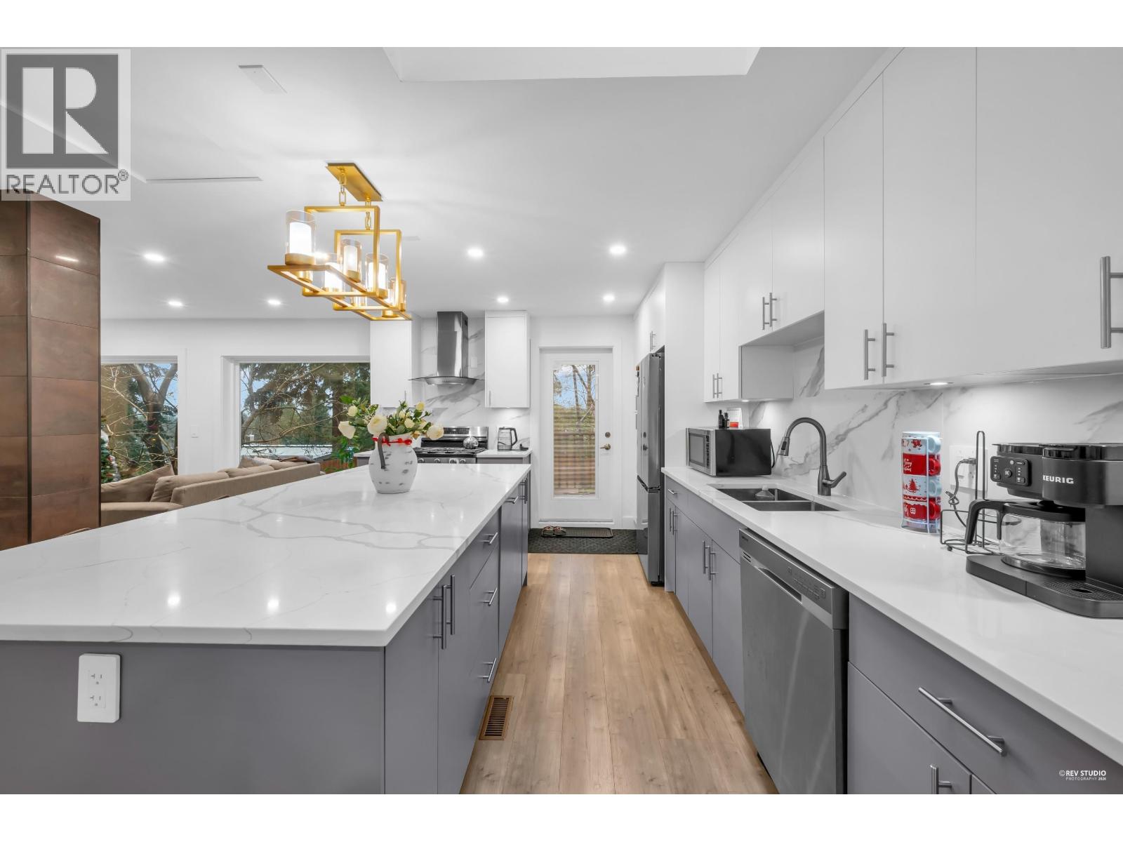 1249 DORAN ROAD, North Vancouver