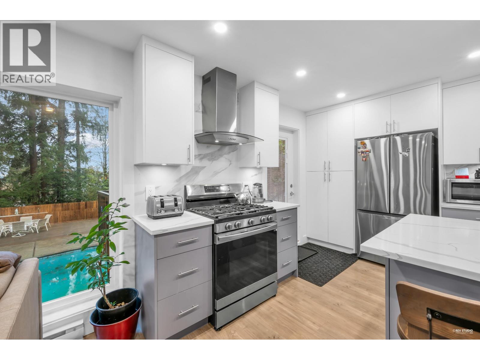 1249 DORAN ROAD, North Vancouver