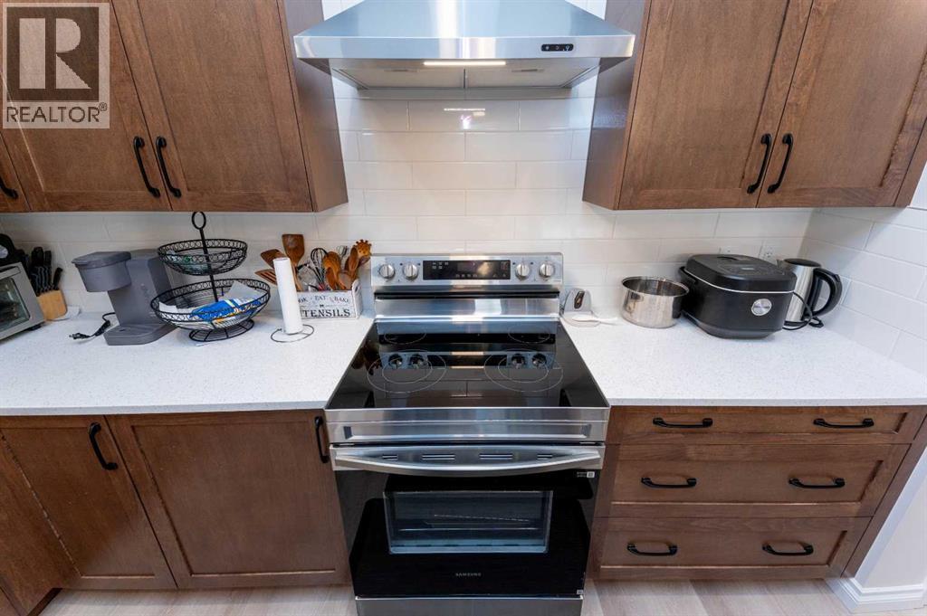 Single Family House 3 Level for Sale in  Homestead Circle NE Homestead Calgary 