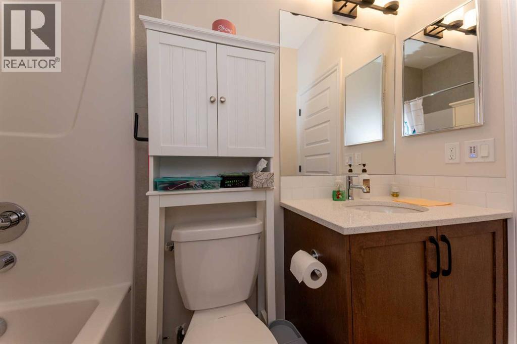 Single Family House 3 Level for Sale in  Homestead Circle NE Homestead Calgary 