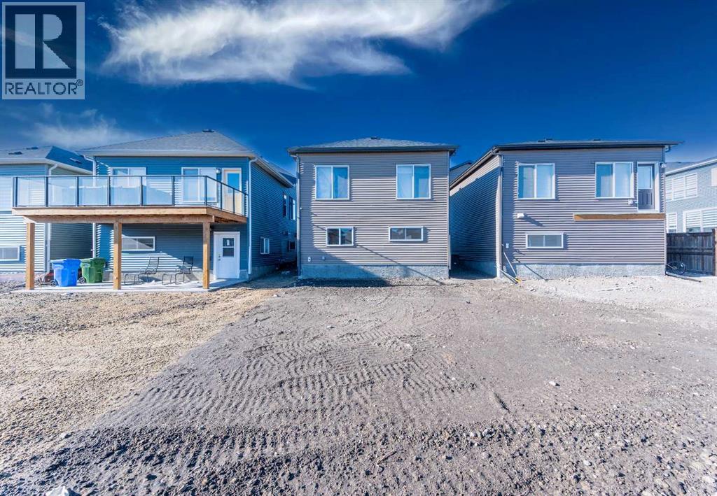 Single Family House 3 Level for Sale in  Homestead Circle NE Homestead Calgary 