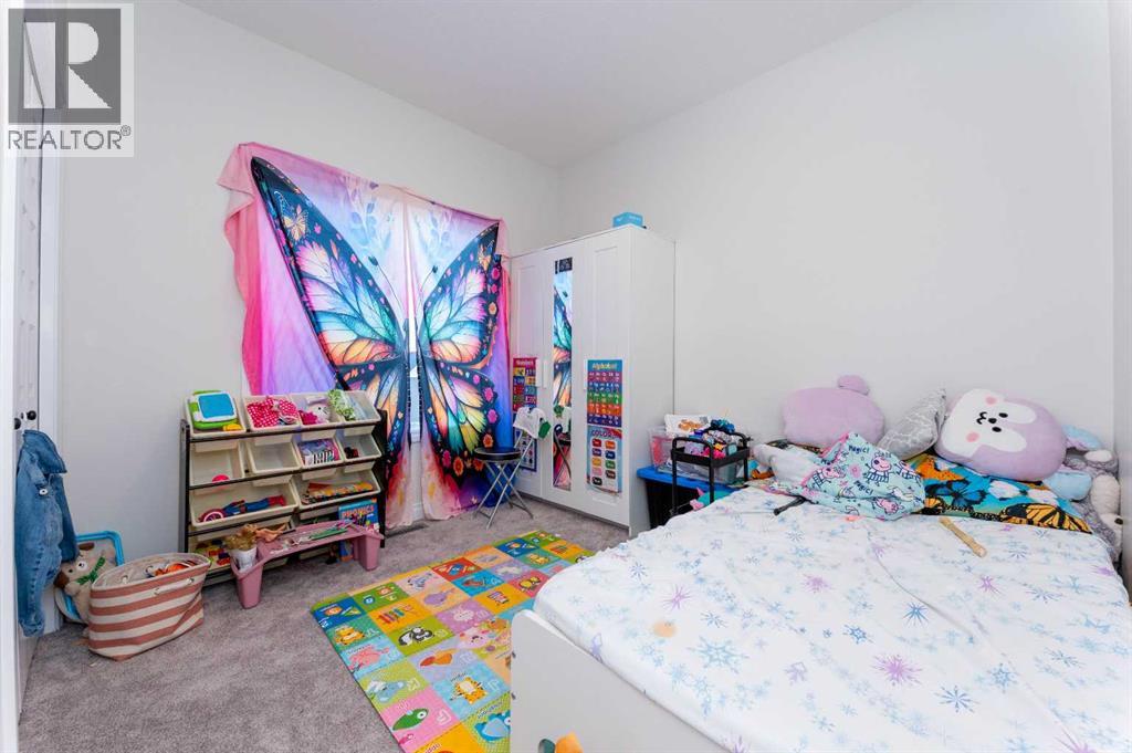 Single Family House 3 Level for Sale in  Homestead Circle NE Homestead Calgary 