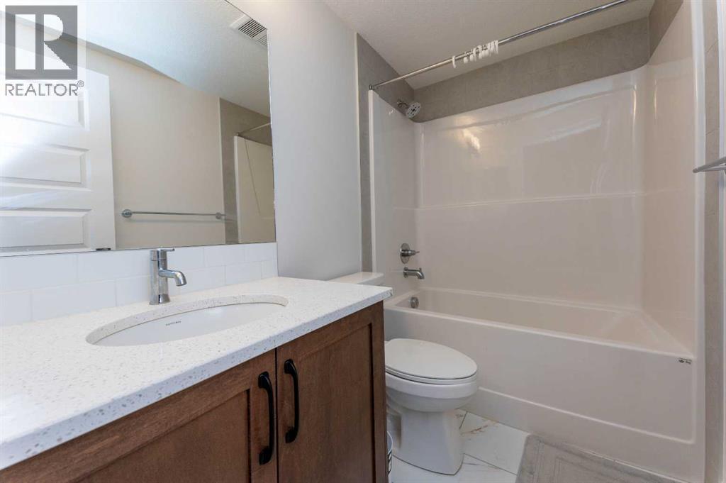 Single Family House 3 Level for Sale in  Homestead Circle NE Homestead Calgary 