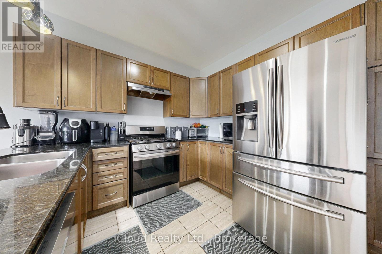 6 MT PLEASANT AVENUE - 14