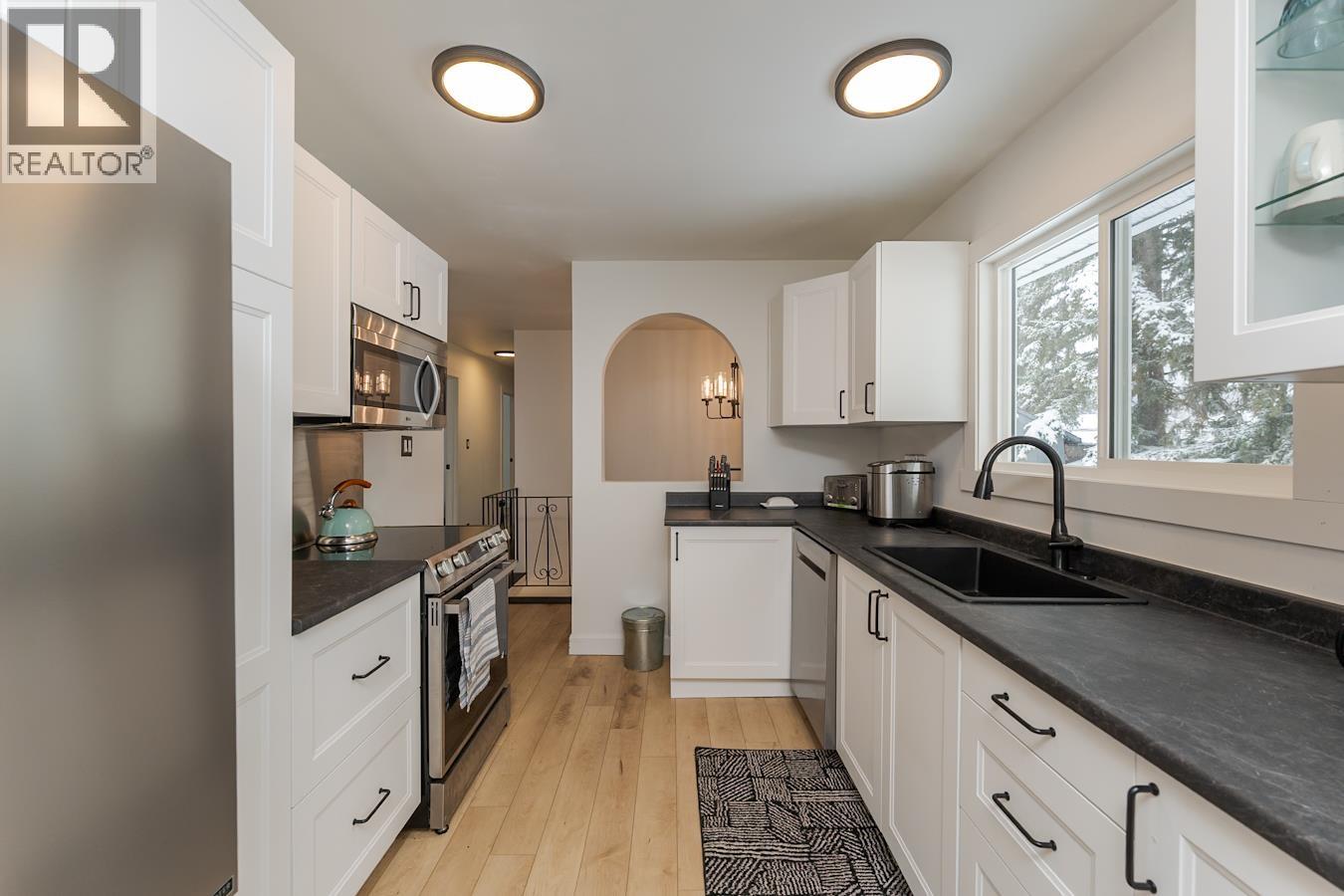 7759 OSGOODE DRIVE - Image 2