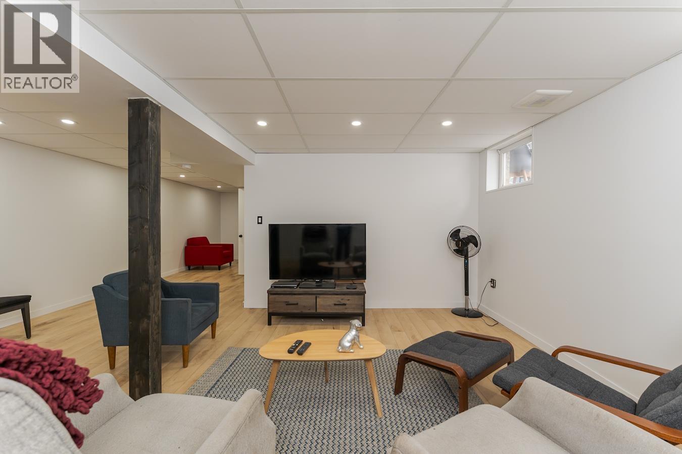 7759 OSGOODE DRIVE - 24