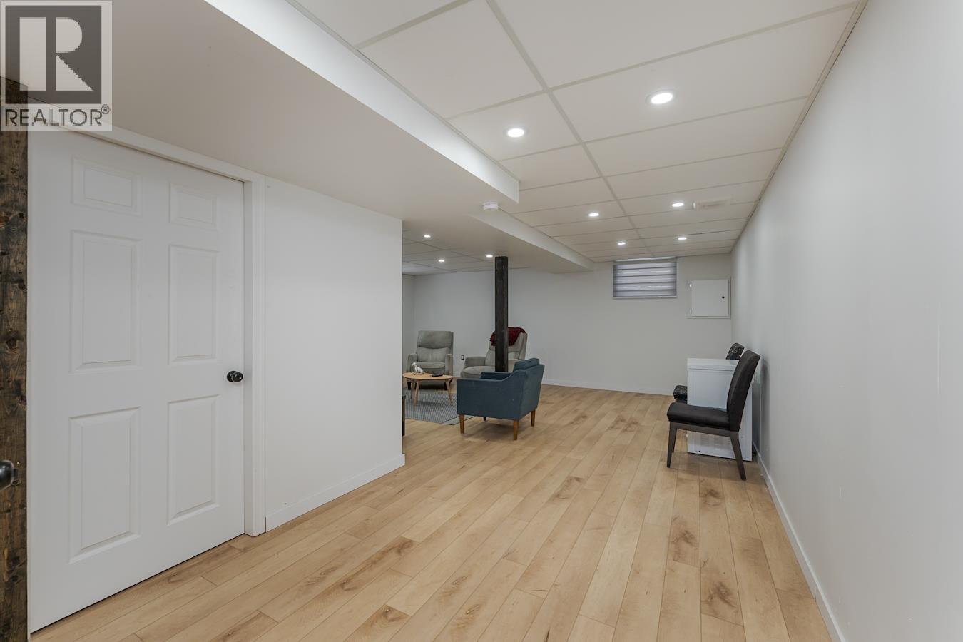 7759 OSGOODE DRIVE - 22