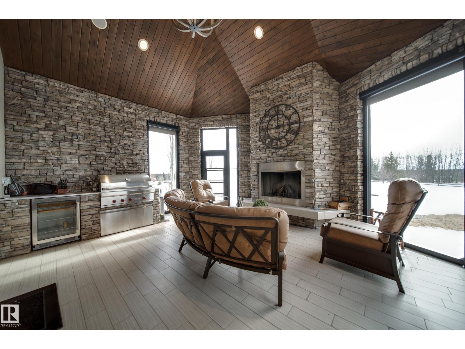 #11 25515 TWP ROAD 511A, Rural Parkland County