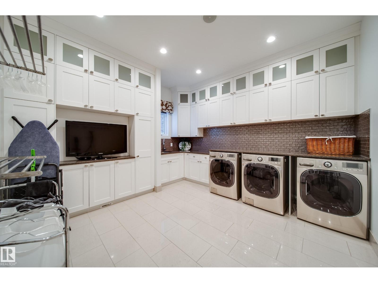 #11 25515 TWP ROAD 511A, Rural Parkland County