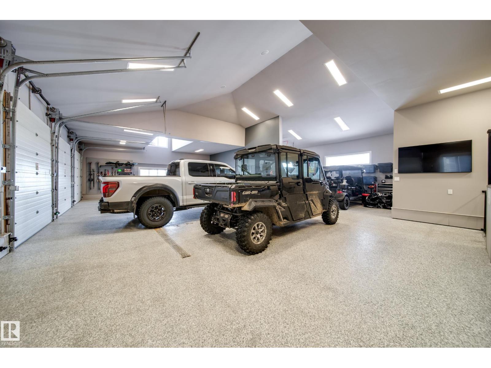 #11 25515 TWP ROAD 511A, Rural Parkland County