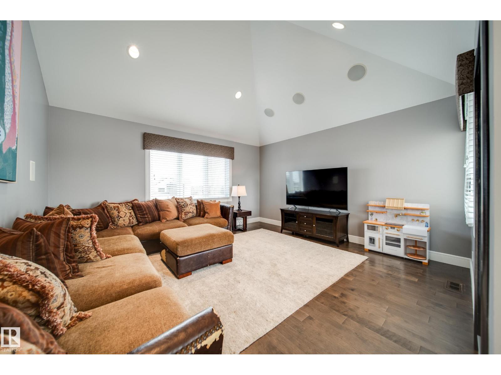 #11 25515 TWP ROAD 511A, Rural Parkland County