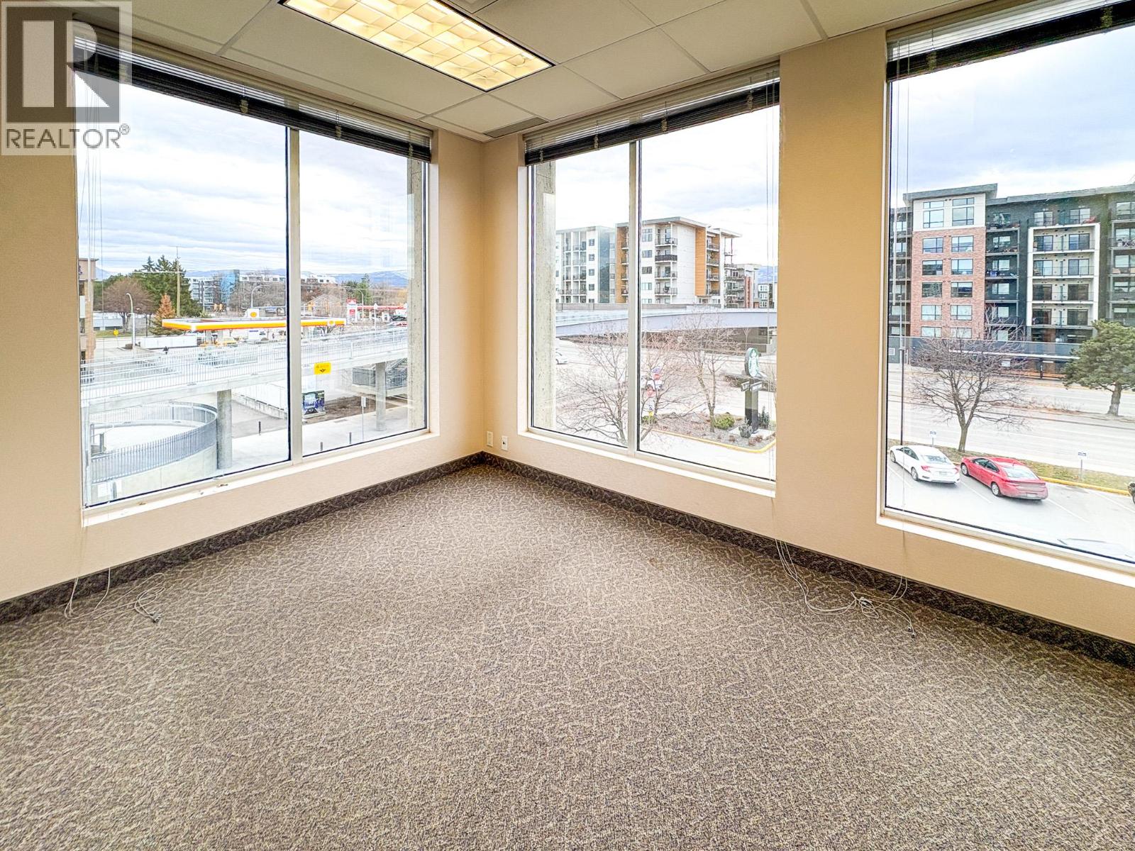 302 1674 Bertram Street, Kelowna