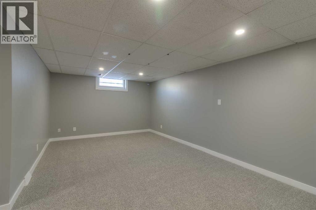 Single Family House Bungalow for Sale in   Street S Glendale Lethbridge 