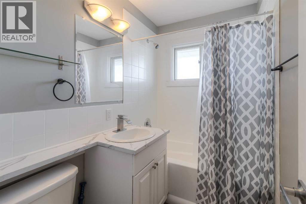 Single Family House Bungalow for Sale in   Street S Glendale Lethbridge 